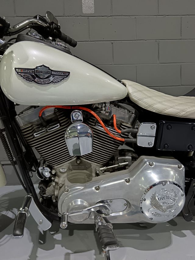 Harley Davidson Dyna Super Glide