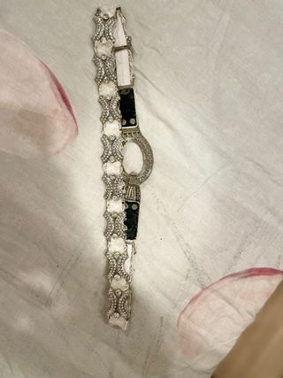 Cinturón de abalorios plateado y blanco