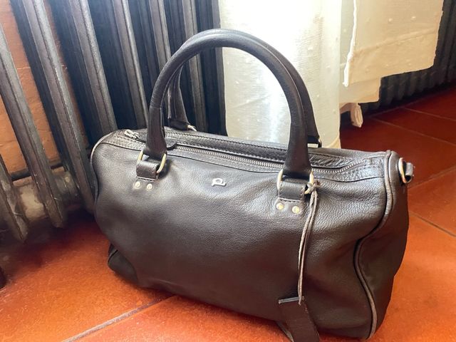 Bolso piel de búfalo marrón oscuro