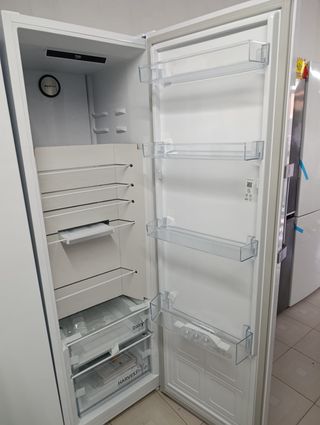 NEVERA ENTERA NO FROST BEKO