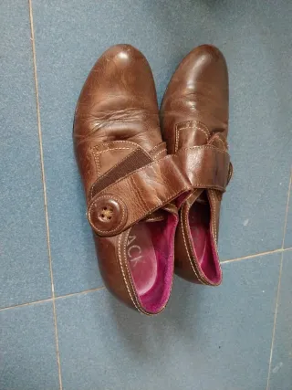 Zapatos de piel marrones