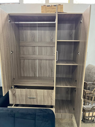 CHOLLO!! Armario 3 puertas blanco/marrón