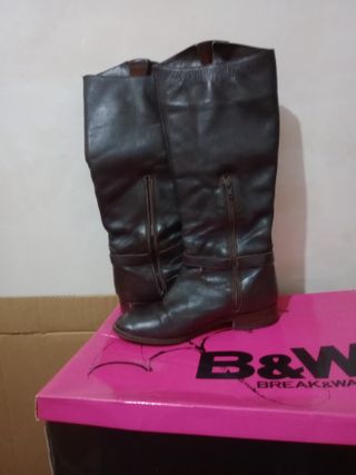 Botas altas de cuero