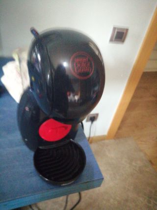 Cafetera Dolce Gusto Negra