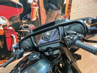 Harley Davidson Street Glide Ultra