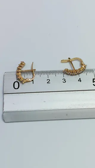 Pendientes de oro de 18kt.