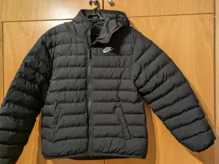 Chaqueta juvenil Nike negra