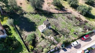 PARCELA URBANIZABLE CON CONSTRUCCIÓN