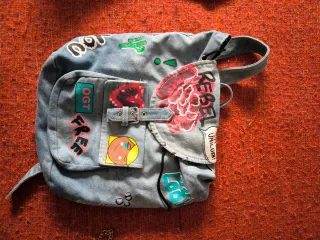 Mochila vaquera customizada