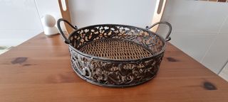 Frutero forja y mimbre.