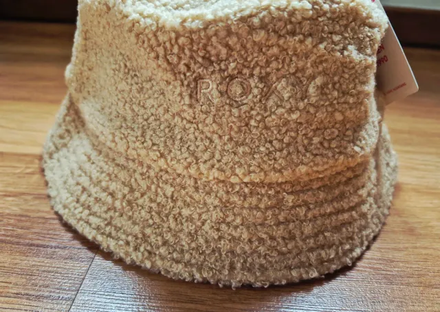 Gorro bucket borreguillo Roxy beige / nude