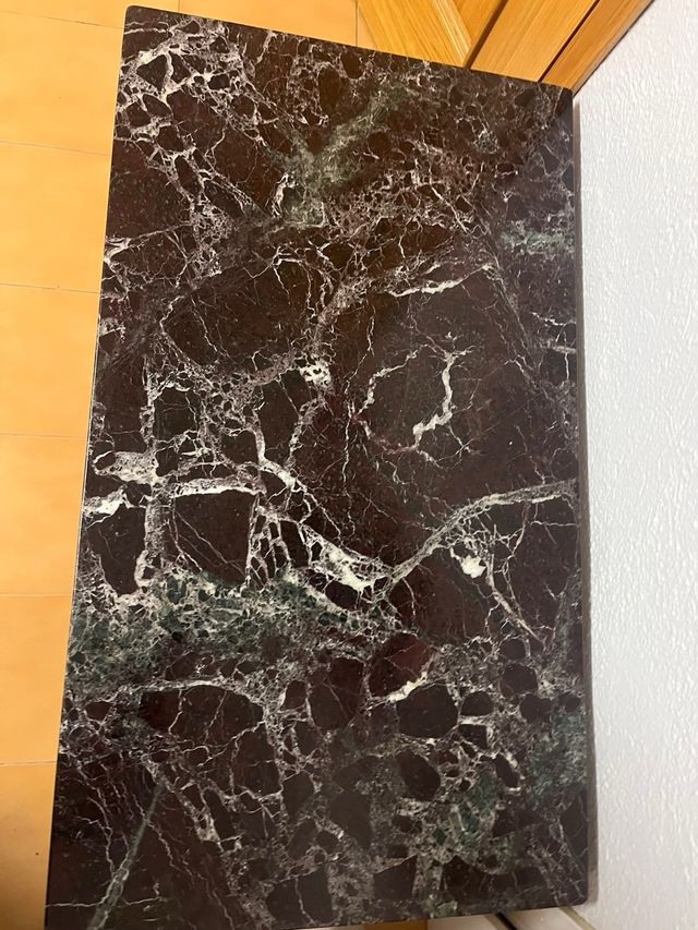 Mesa de centro antigua de mármol