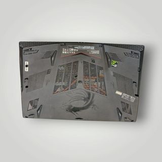 PORTATIL MSI 7RF RAIDER INTEL CORE I7-7700HQ 16GB RAM 256SSD 1 TBHDD  GTX 1070 8GB + CARGADOR