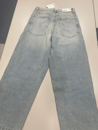 Pantalón vaquero Bershka azul