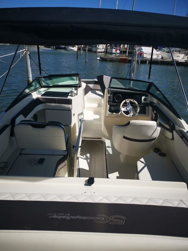 SEA RAY 210 SPXE