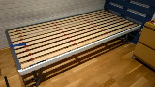 Somier de madera y metal