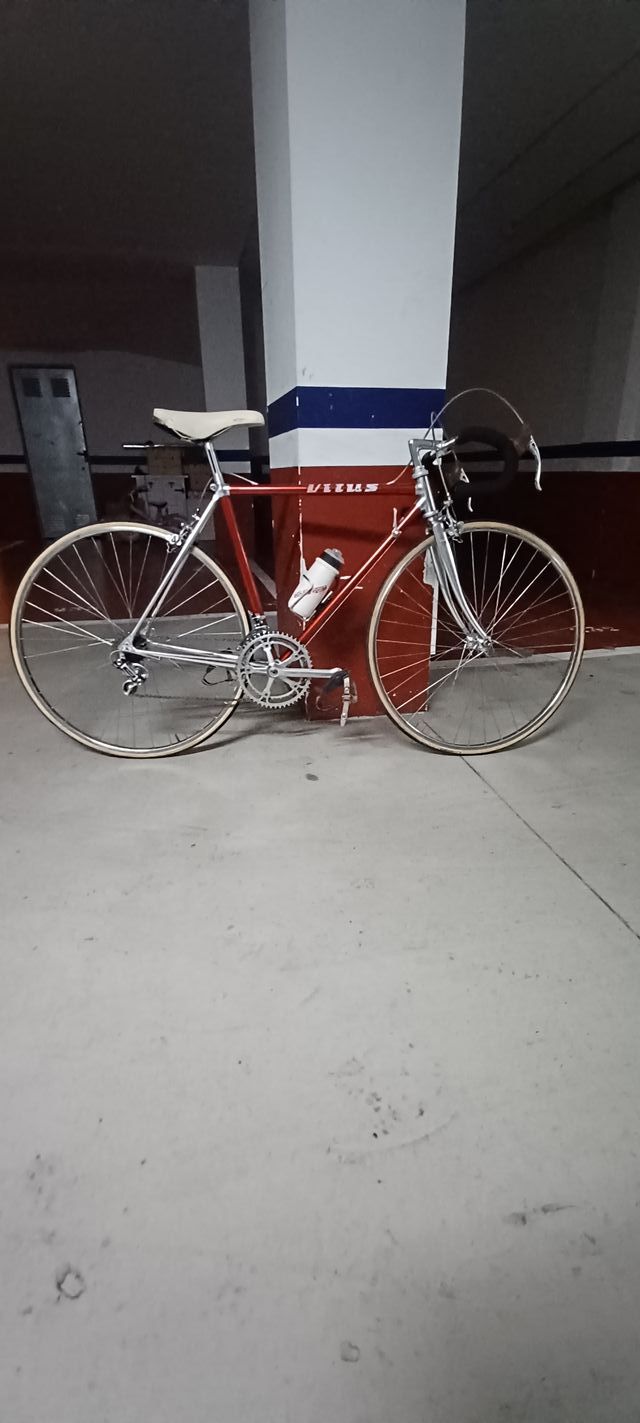 Bicicleta azul vintage