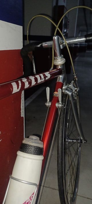 Bicicleta azul vintage
