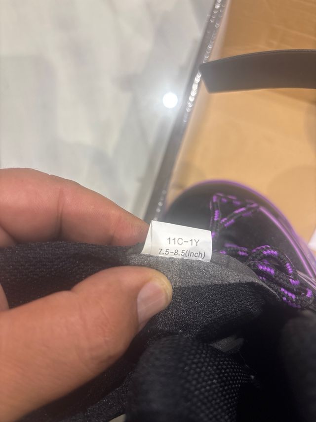 Patines 4 Ruedas con luces Morados Nuevos 
