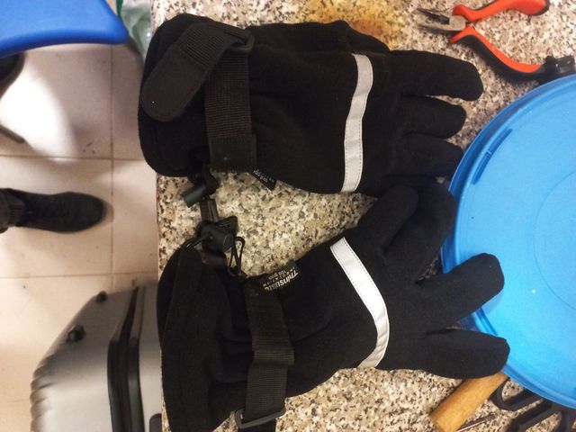 Venta urgente Casco de moto negro con diseño