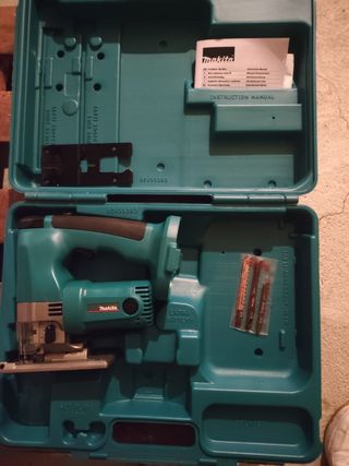 Makita 4334DWD Sierra de calar 18V