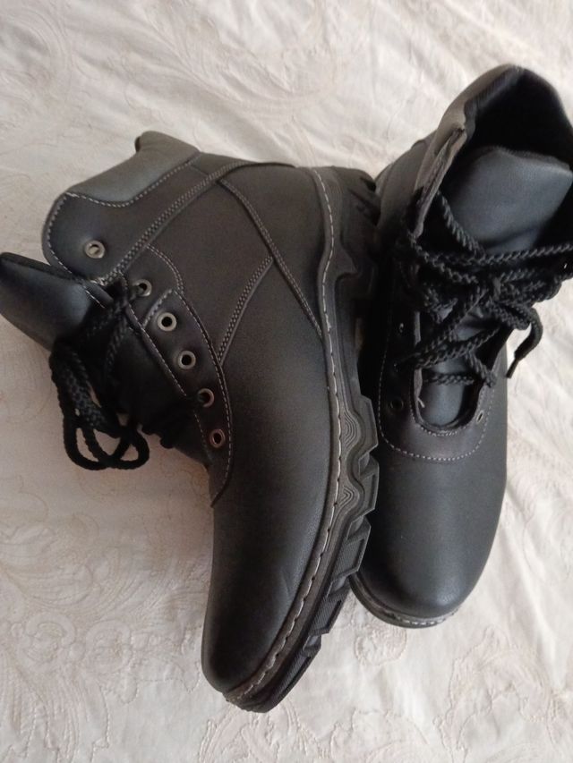 Botas hombre talla 45 nuevas