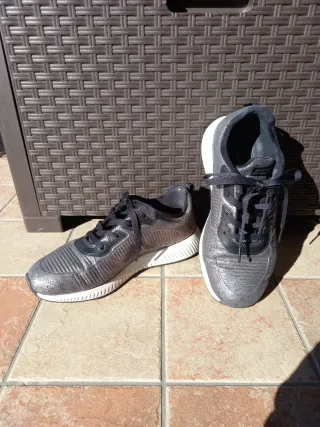 Scarpe Skechers Donna Nero/Argento.