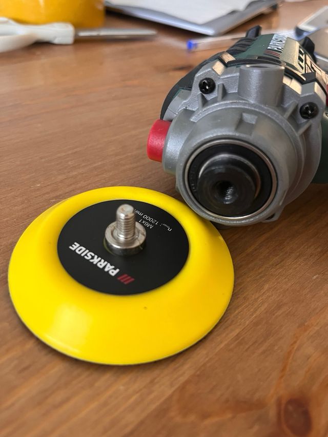 Lucidatrice ricaricabile 12V