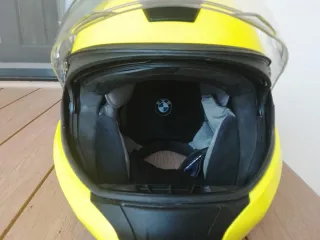 Casco BMW Amarillo Flúor