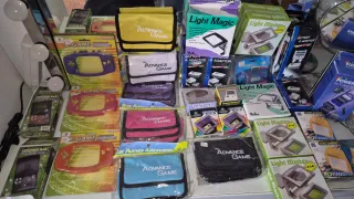 Accesorios Game Boy Advance - Bolsas y protectores