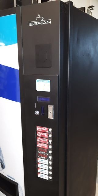 Expendedora Botes y Agua 1.5 vendo 609