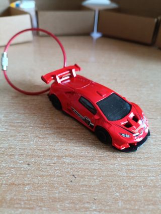 Portachiavi su base hot wheels o matchbox Ogni due