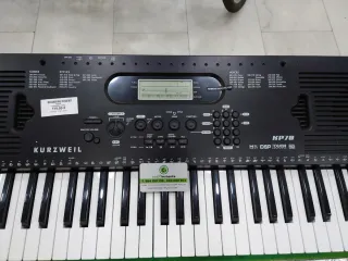 PIANO Kurzweil KP70