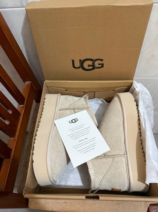 Botas UGG Castanhas