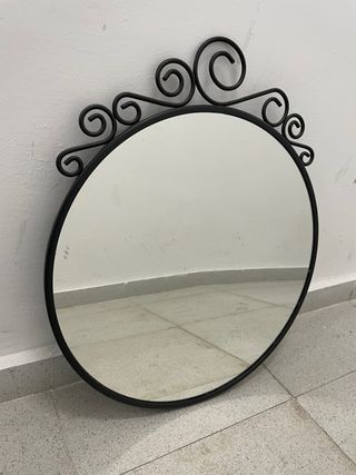 Estantería rinconera metálica con espejo