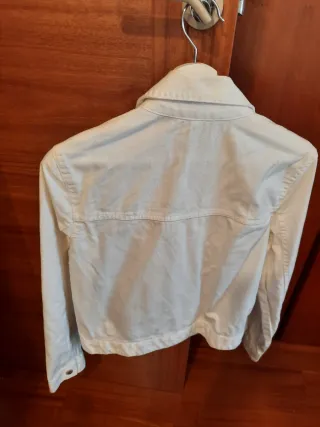 Cazadora tejana blanca Lefties Talla M