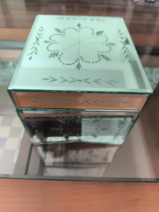 Joyero o caja espejo Zara Home estilo vintage