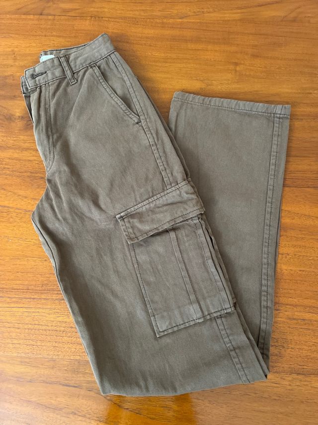 Pantalón cargo marrón Talla 32