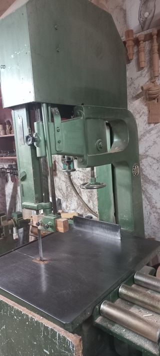 Sierra de cinta carpintería profesional