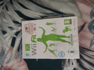 Wii Fit Balance Board + Juego Wii Fit
