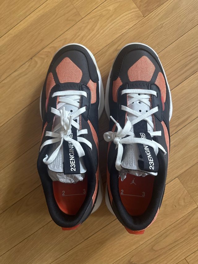 Jordan Air 200E Negro Naranja