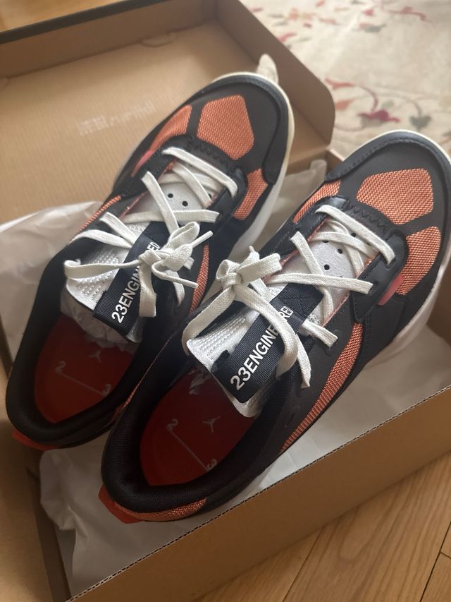 Jordan Air 200E Negro Naranja