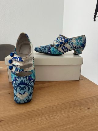 Zapatos fallera siglo XVIII