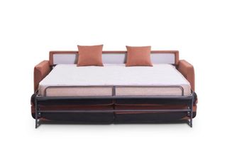 Sofá cama marrón con colchón doble