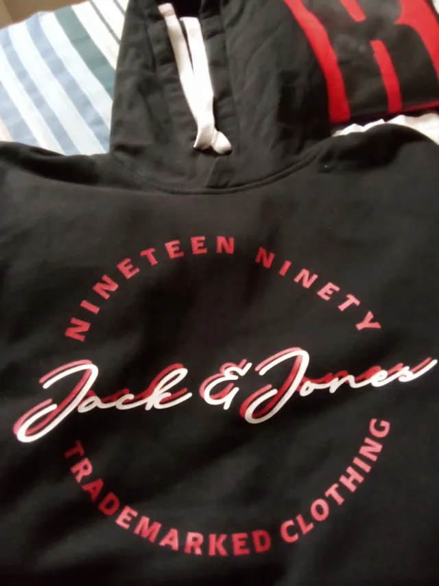 Lote 2 sudaderas y 4 camisetas hombre