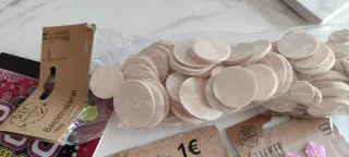 Lote manualidades: pegatinas, lazos, madera