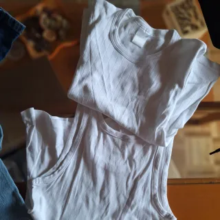 Camisetas interiores niño blancas de 4 a 8 años