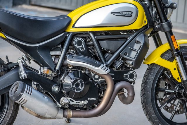 Ducati Scrambler Amarillo