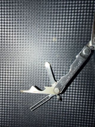Leatherman Micra con funda original