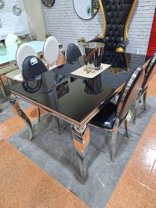 Mesa comedor cristal y 4 sillas modernas